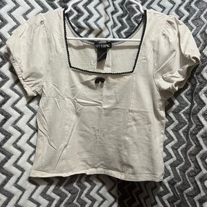 Hot Topic Cream Puff Sleeve Square-Neck Top with Black Trim